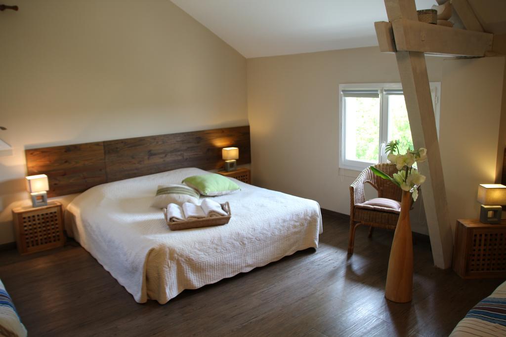 Chambres D'Hotes Domaine De Compostelle Casteide-Candau 외부 사진